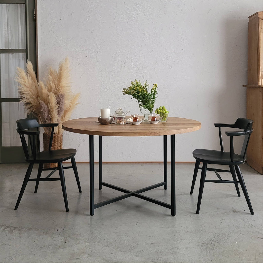 Oak Round Table × アイアンクロス脚 – UTSUMIoriental